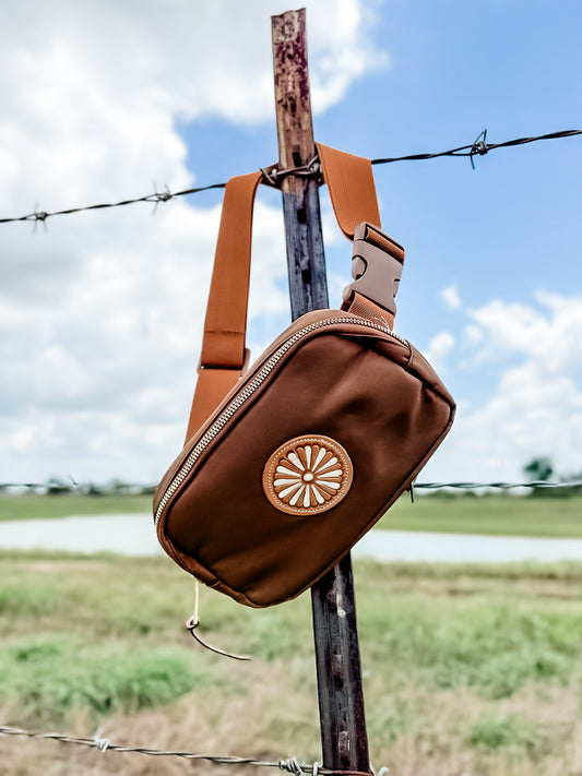 McIntire Saddlery White Concho Belt Bag