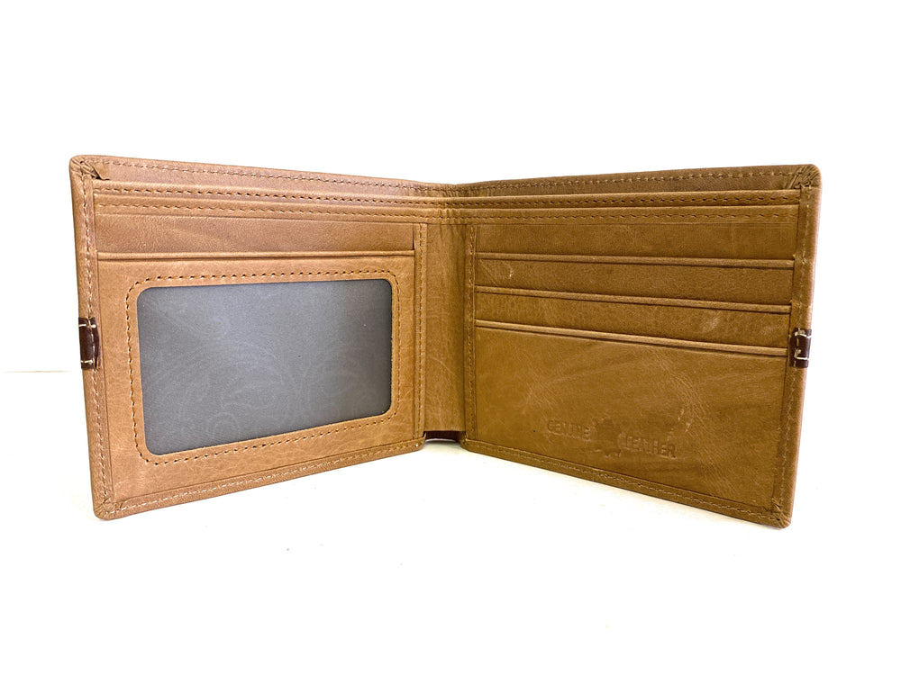  Lonestar Concho Bi-fold Wallet inner pockets