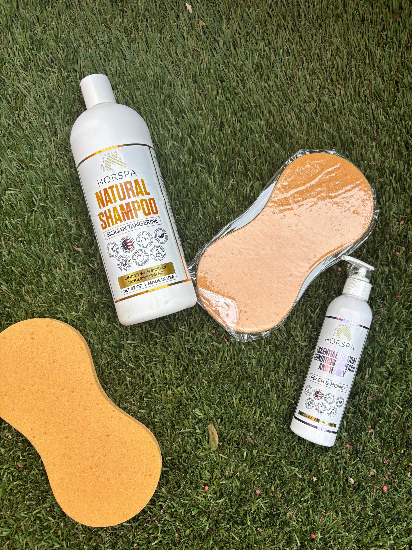 Bundle Natural Horse Shampoo Sicilian Tangerine 32oz Plus Essential Oil Coat Conditioner Peach and Honey 16oz with Sponge applicator
