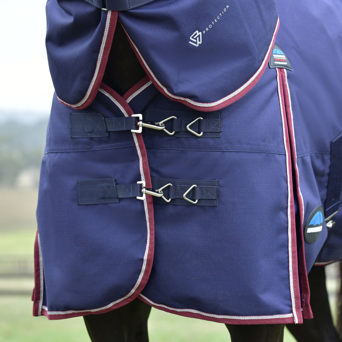 image_addtnl_2 - Navy/Burgundy - WeatherBeeta ComFiTec Essential Turnout Detach-A-Neck 220G - .jpg